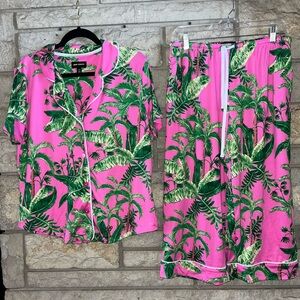 Room Service Women’s Coconut Palm Tree PJ Set Button Shirt Capri Pants EUC Med